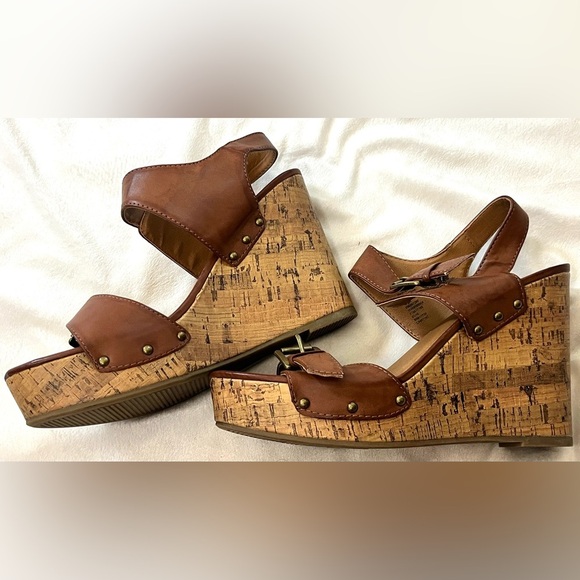 Mossimo Supply Co Brown Wedge Sandals with Buckle Detail Women’s Size 9 - Picture 8 of 12